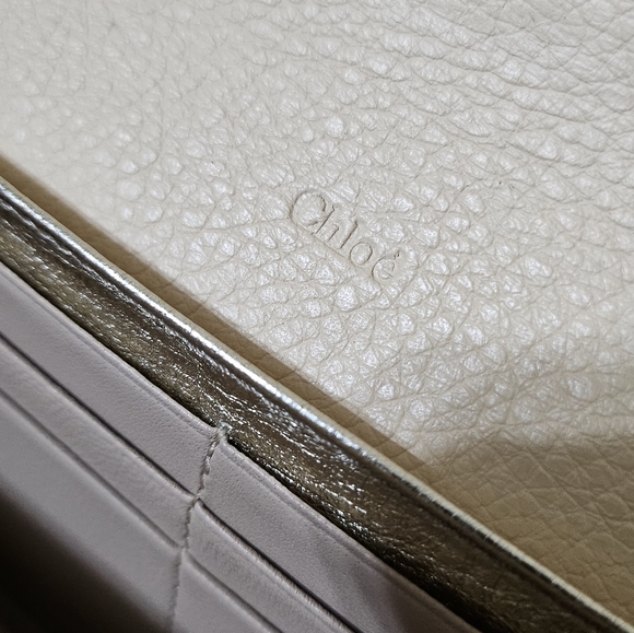 ❌SOLD❌ 🩷Chloe Alphabet Wallet🩷 - Picture 12 of 14